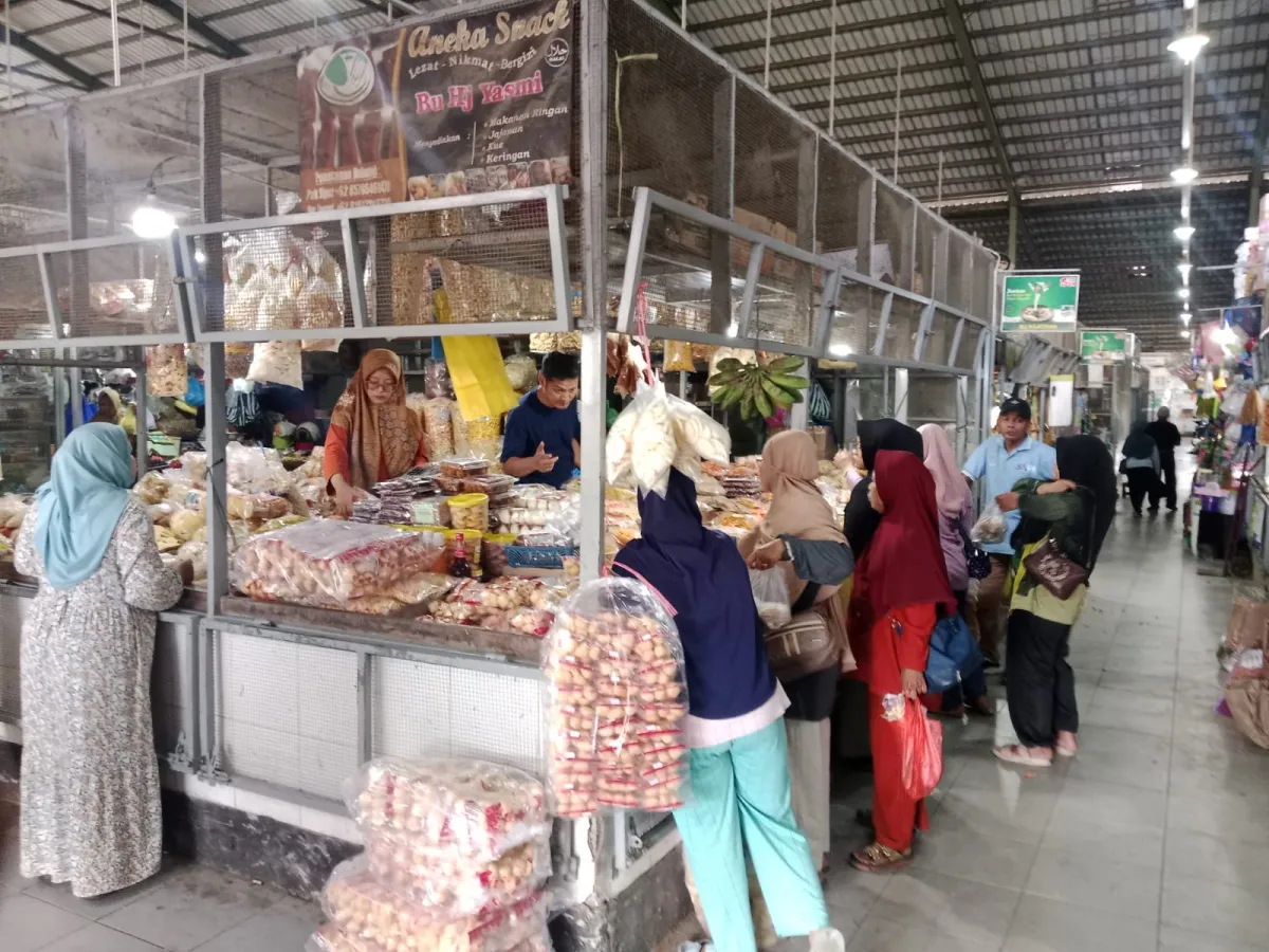Tradisi Sembako Lebaran: Cilacap Tetap Bersinar dengan Toko Deriss